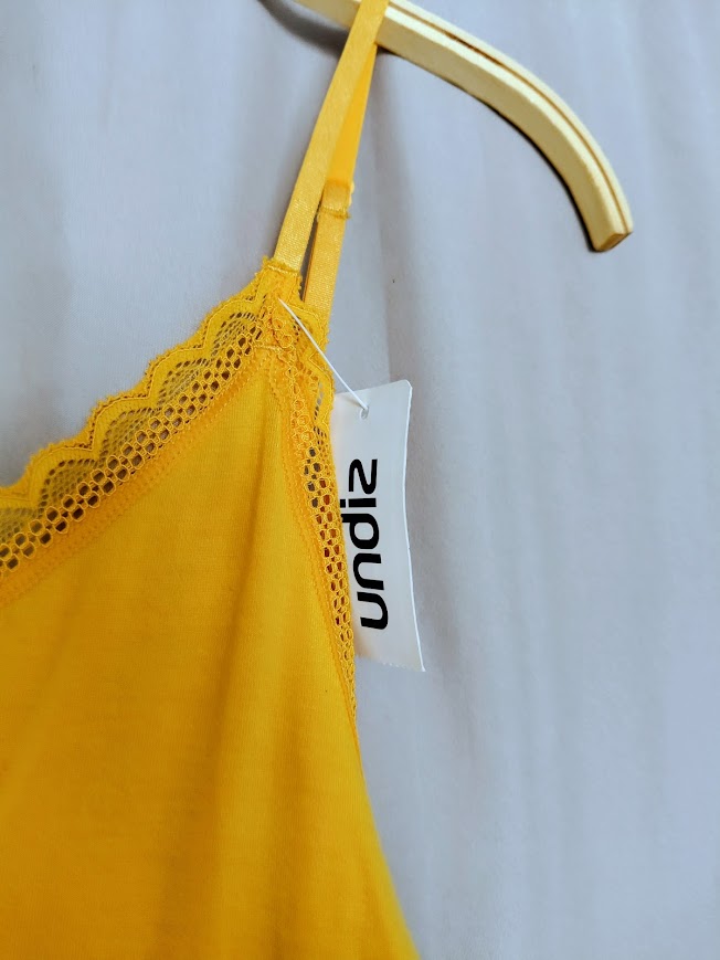Body jaune T M de la marque UNDIZ NEUF