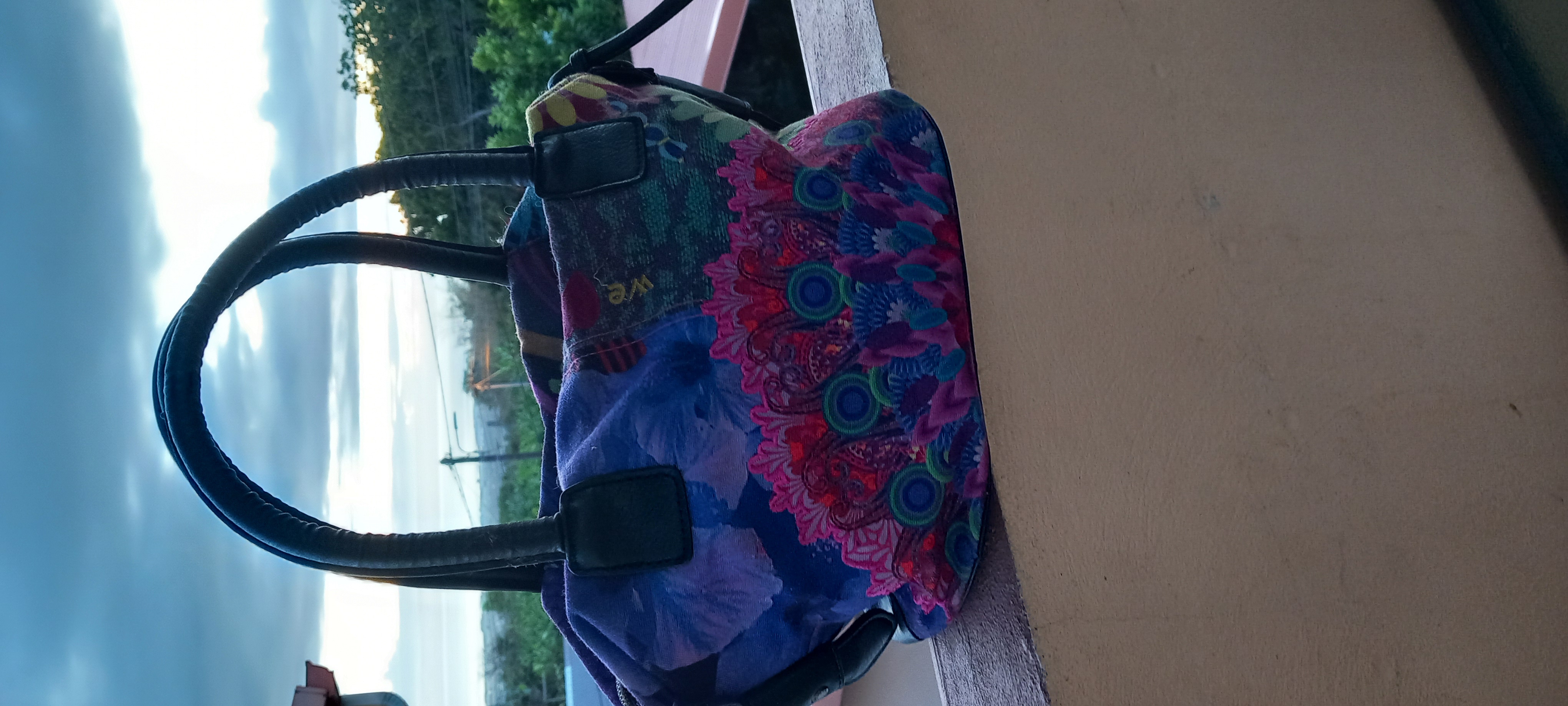 Sac à main Desigual 25€