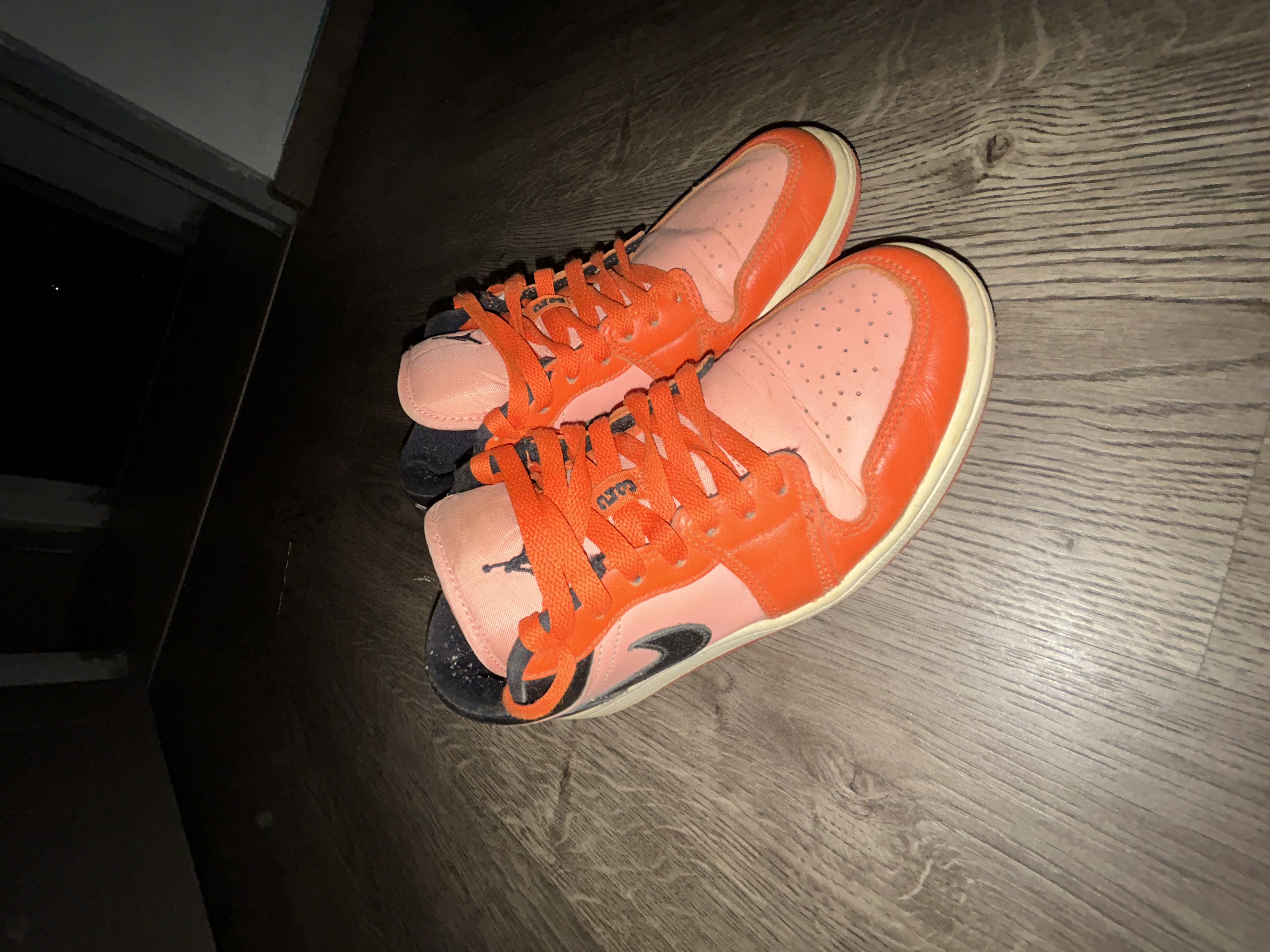 NIKE AIR JORDAN