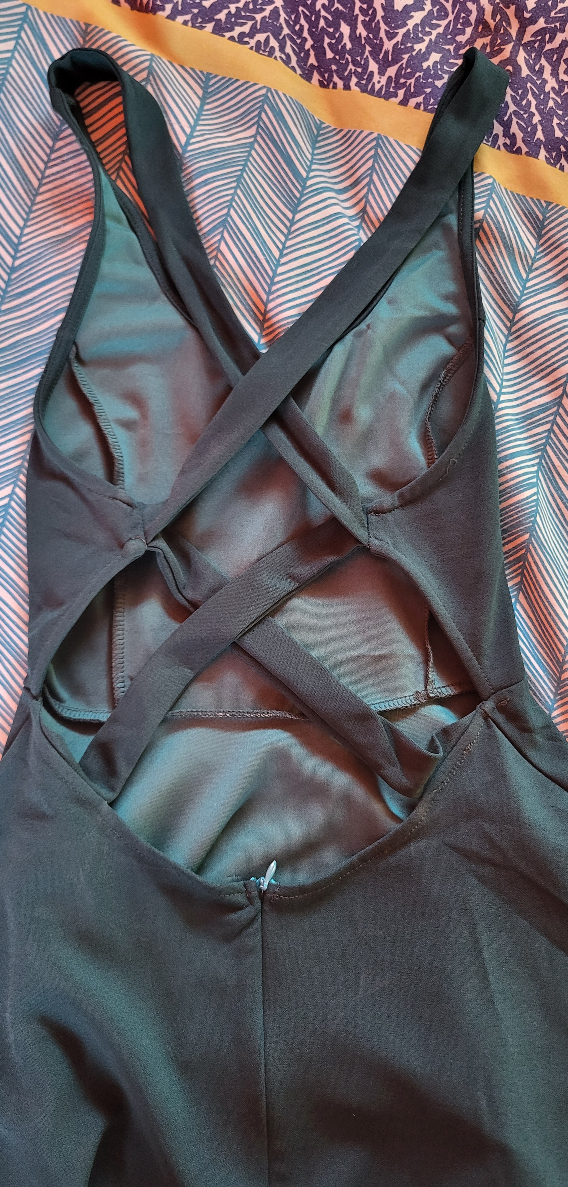 Robe patineuse dos croisé