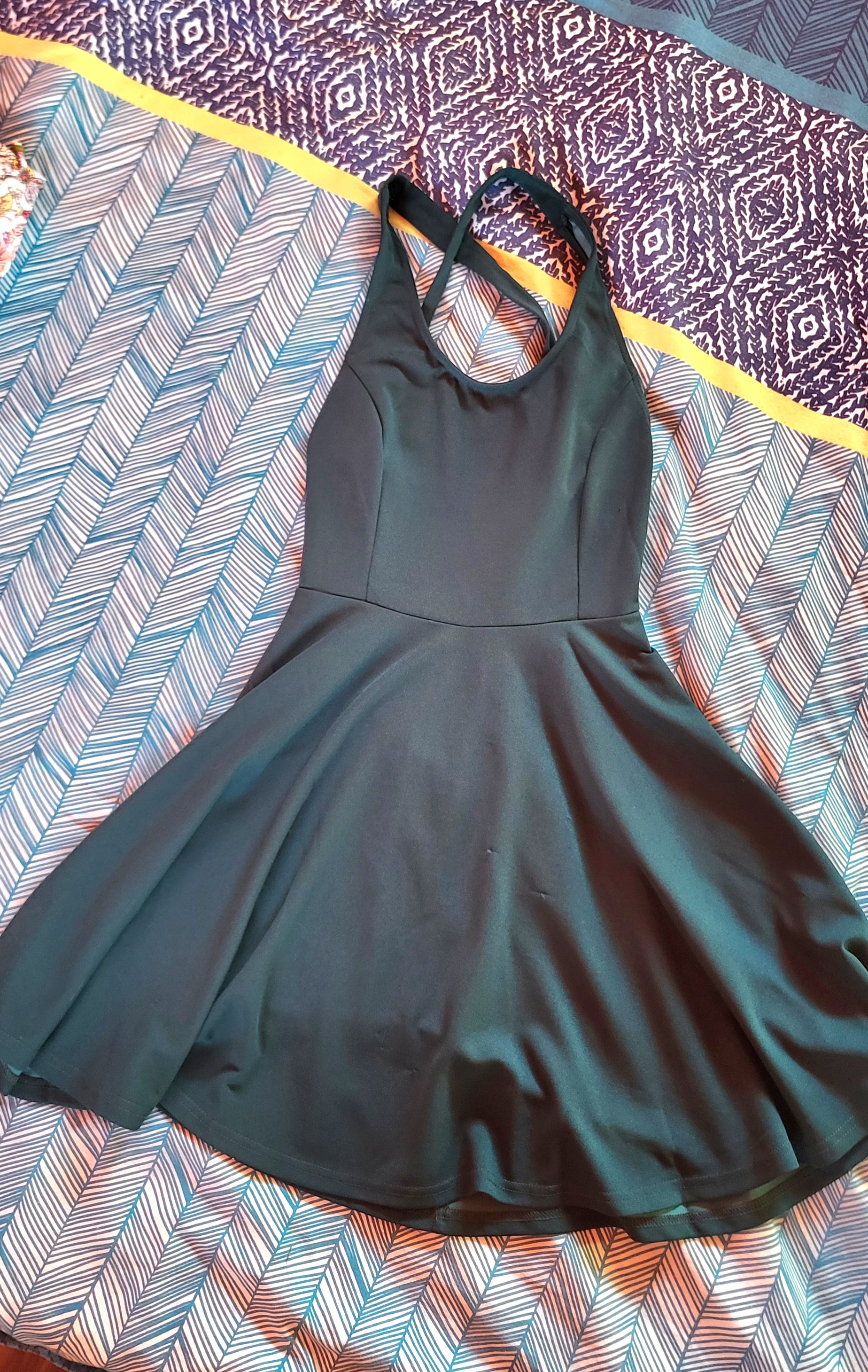 Robe patineuse dos croisé