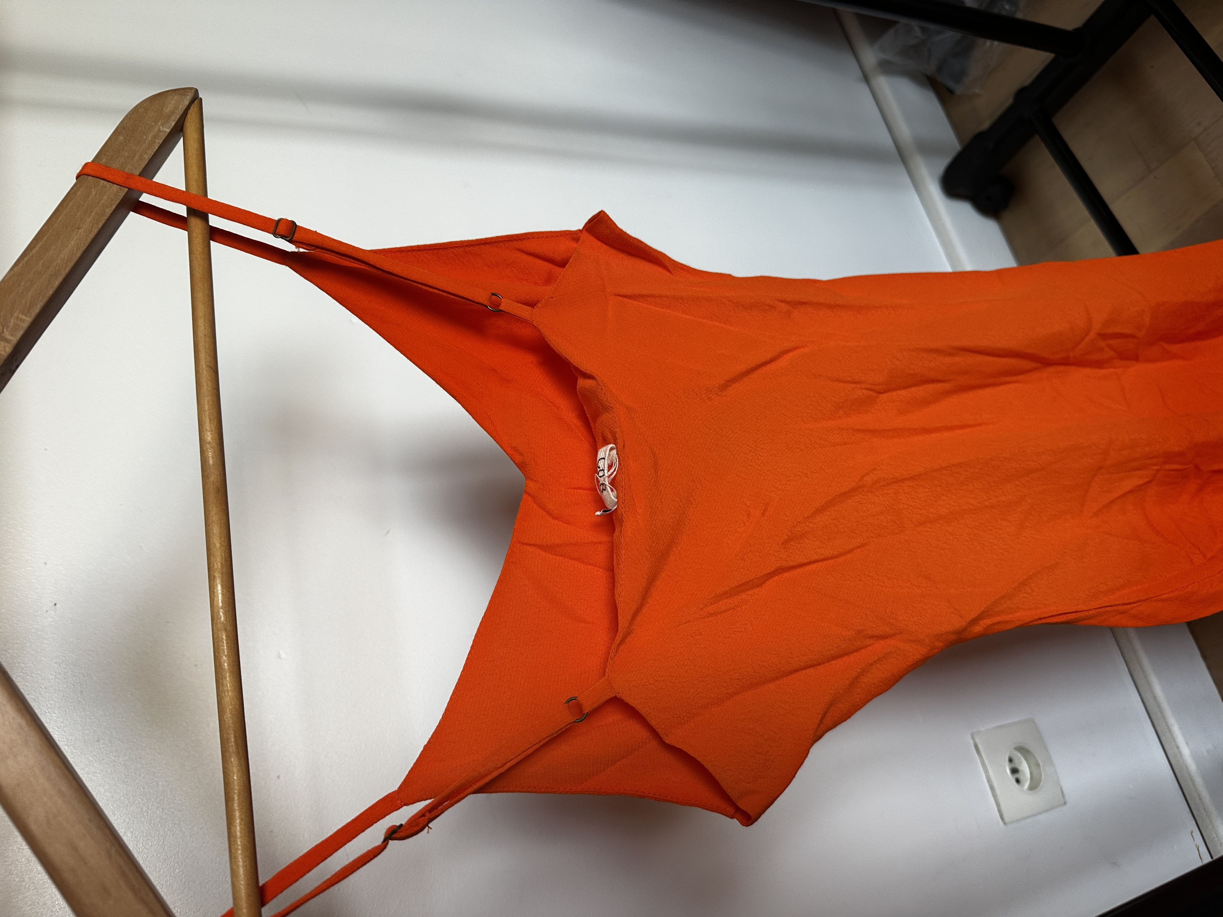 Robe CoB orange fente sur le côté S