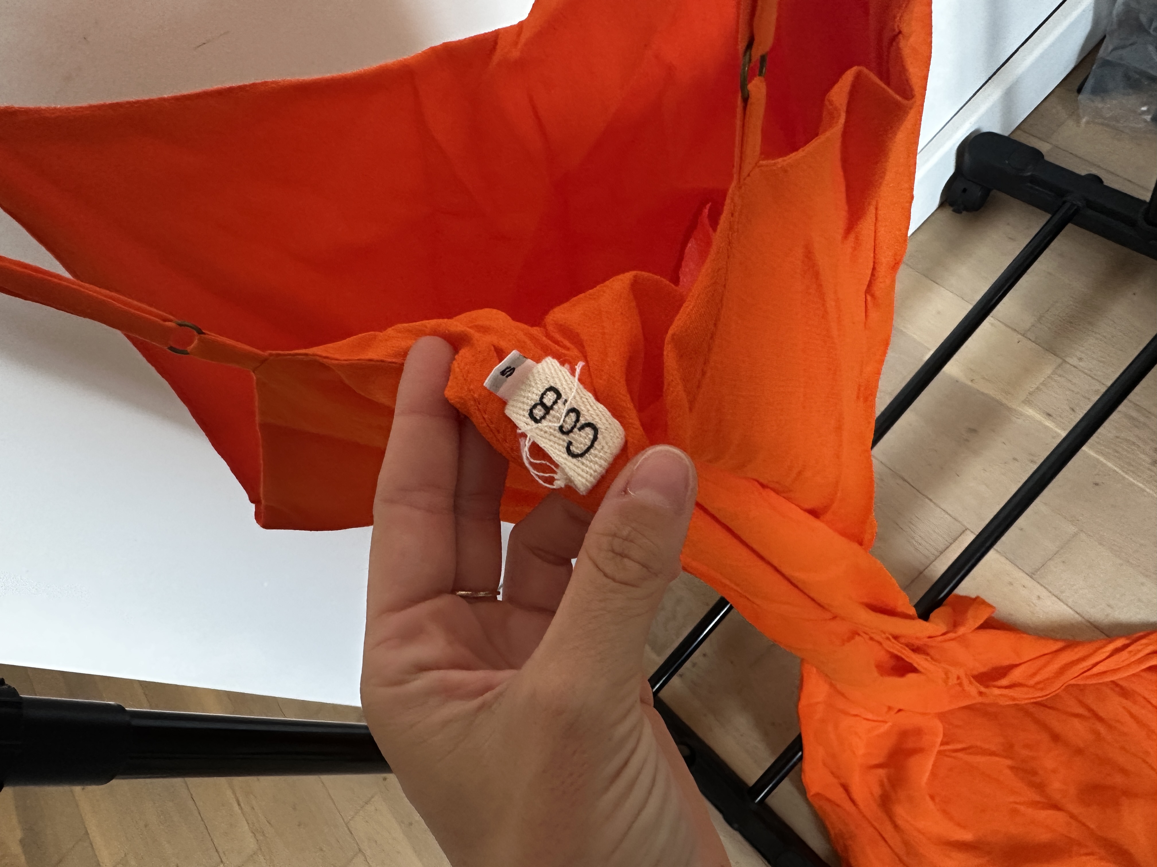 Robe CoB orange fente sur le côté S