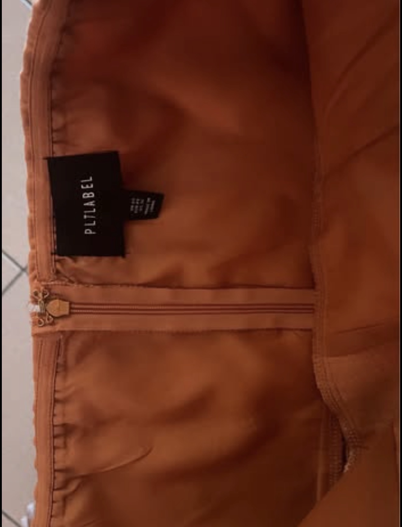 Vends combinaison PLT neuf T48 patte d’eph