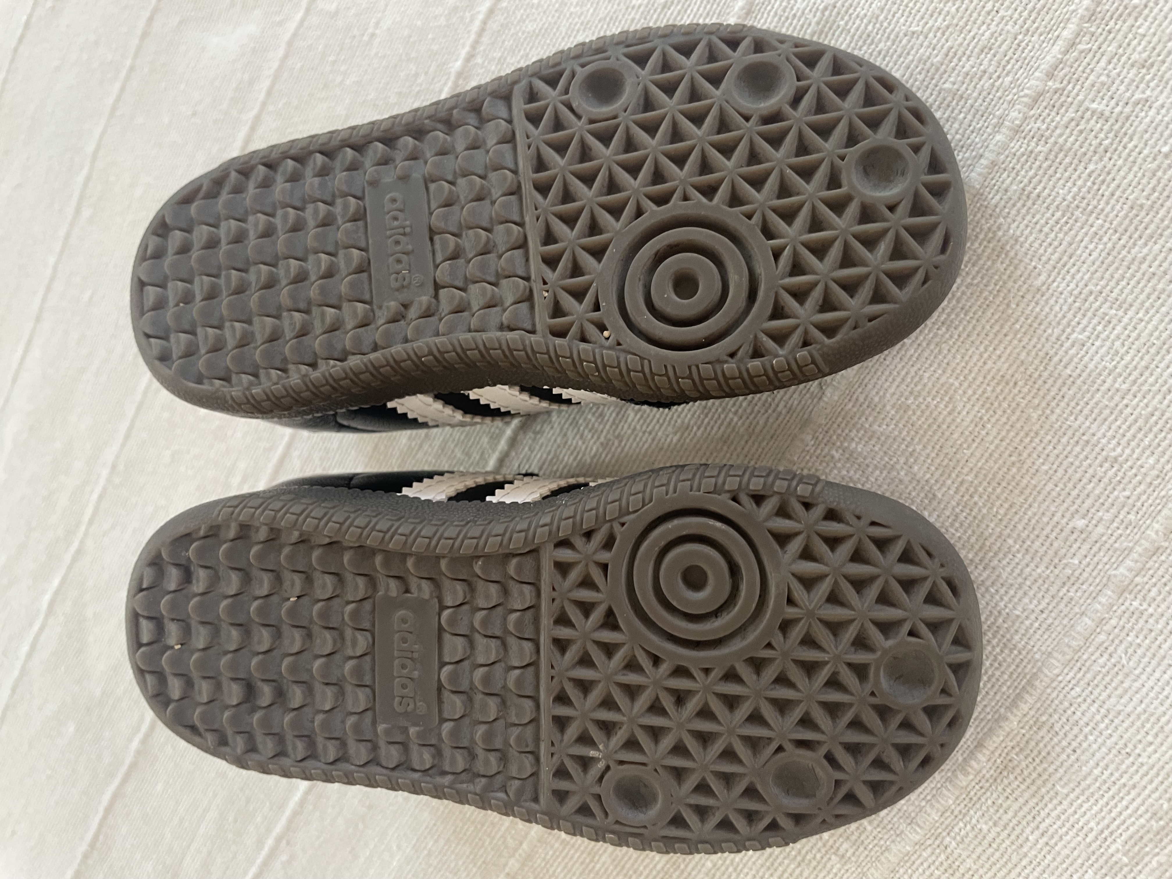 Adidas Samba- T 22