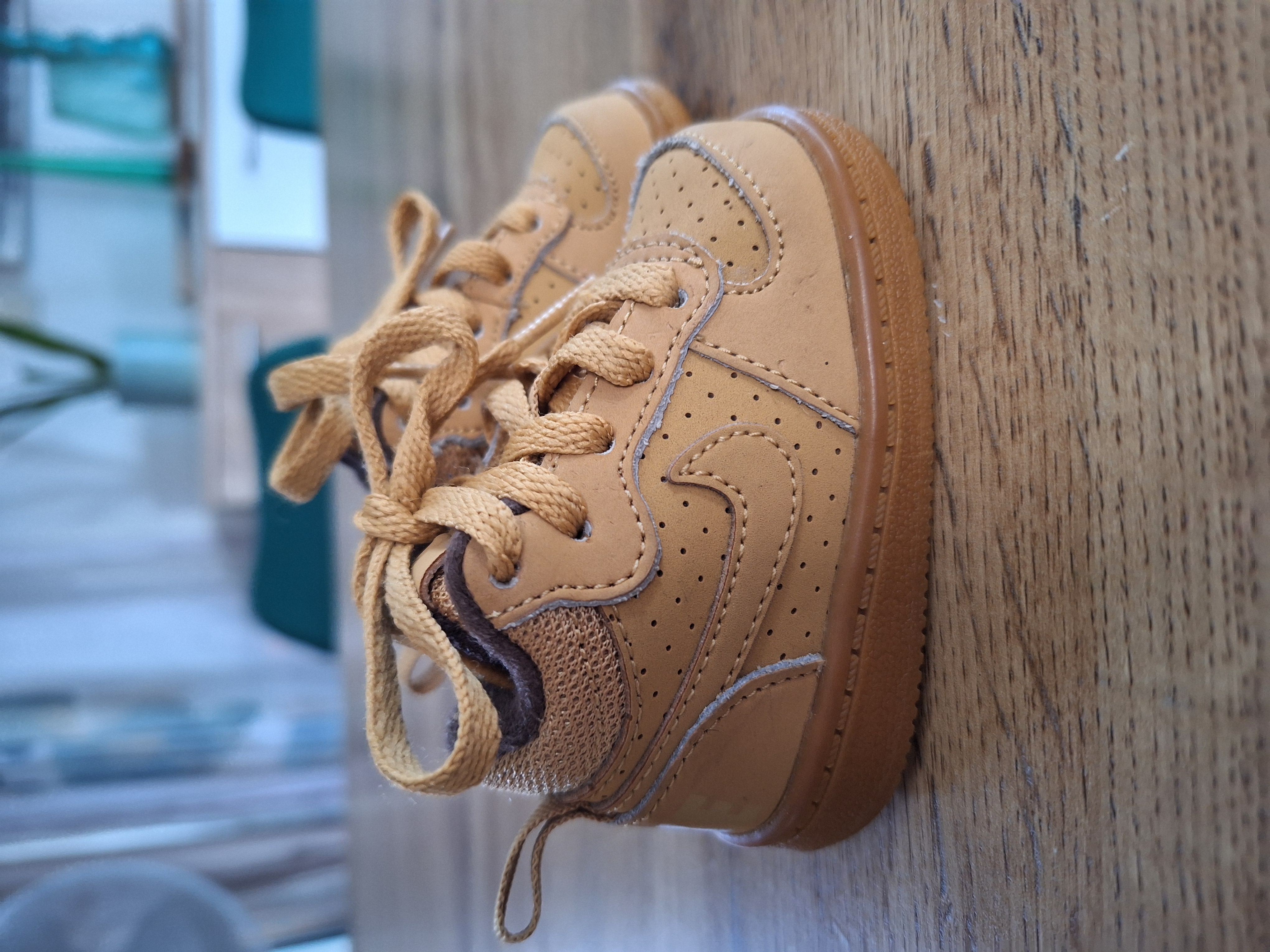 Basket Nike taille 17