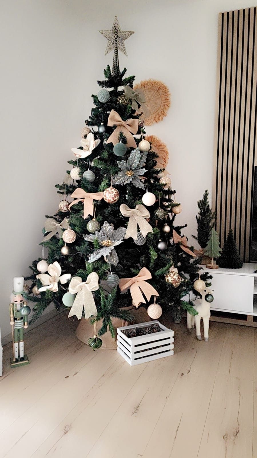 COLLECTION COMPLÈTE DE DÉCORATIONS DE NOËL + GRAND SAPIN XXL 210 CM