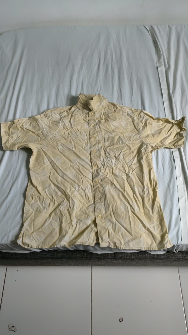 Chemise jaune pâle, manches courtes — XL