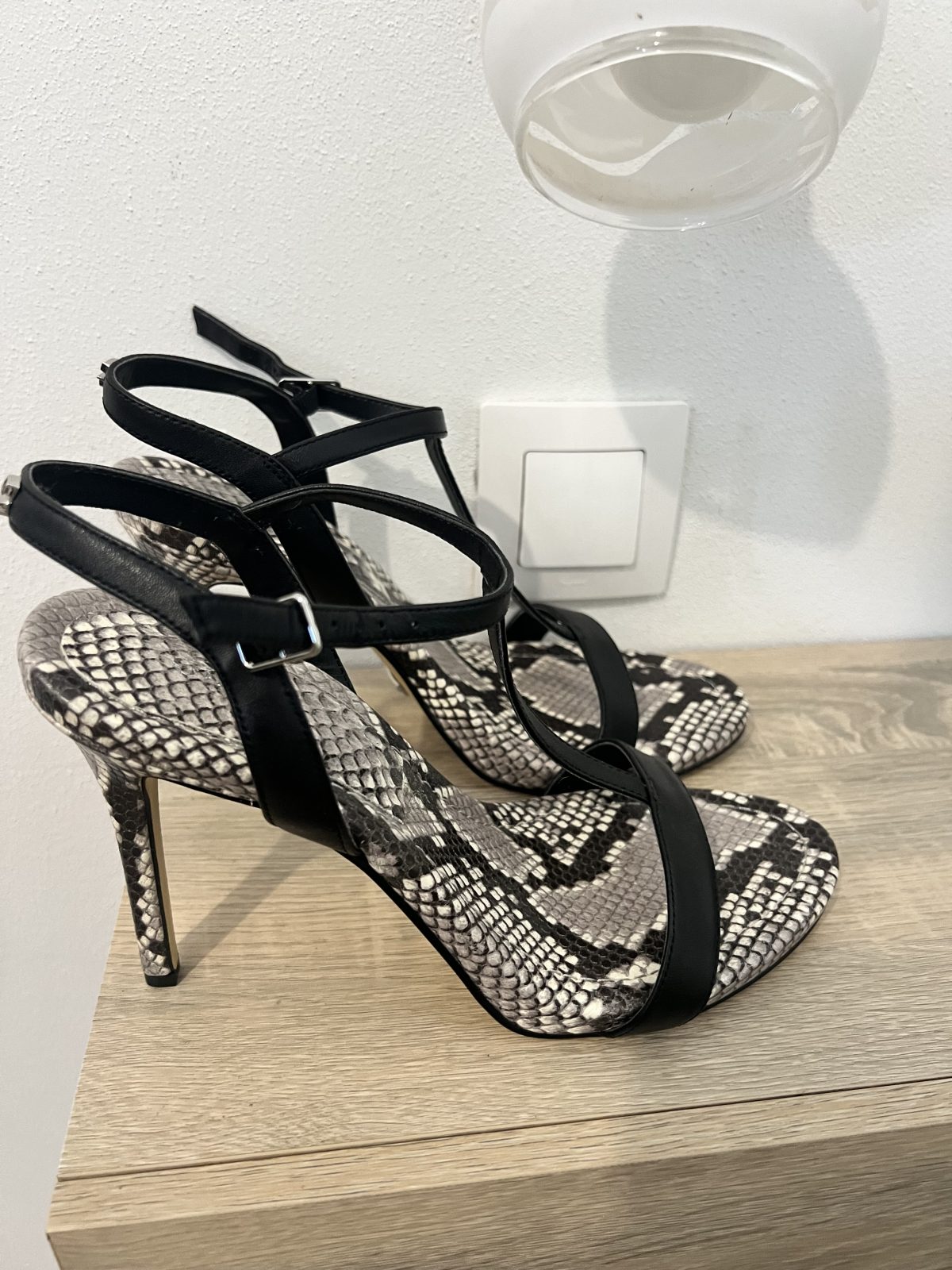 Sandales Guess Facy noir
