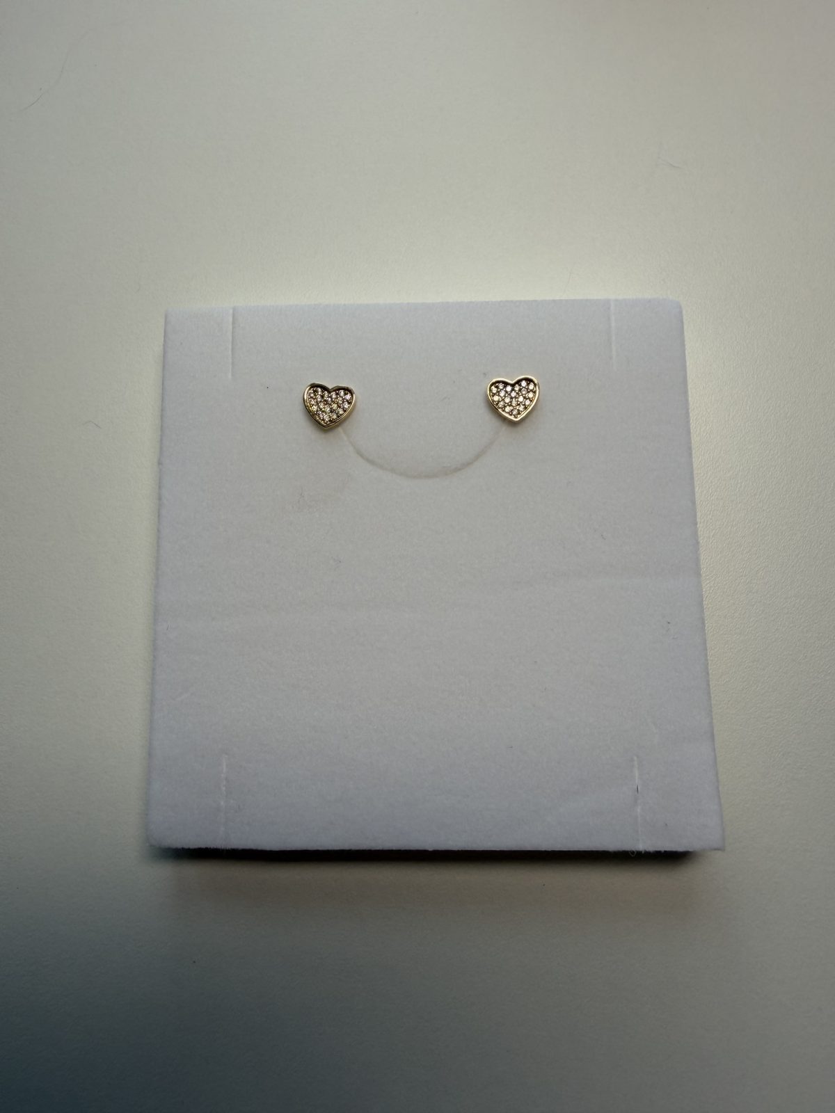 💛 Boucles d’oreilles cœur en plaqué or ✨