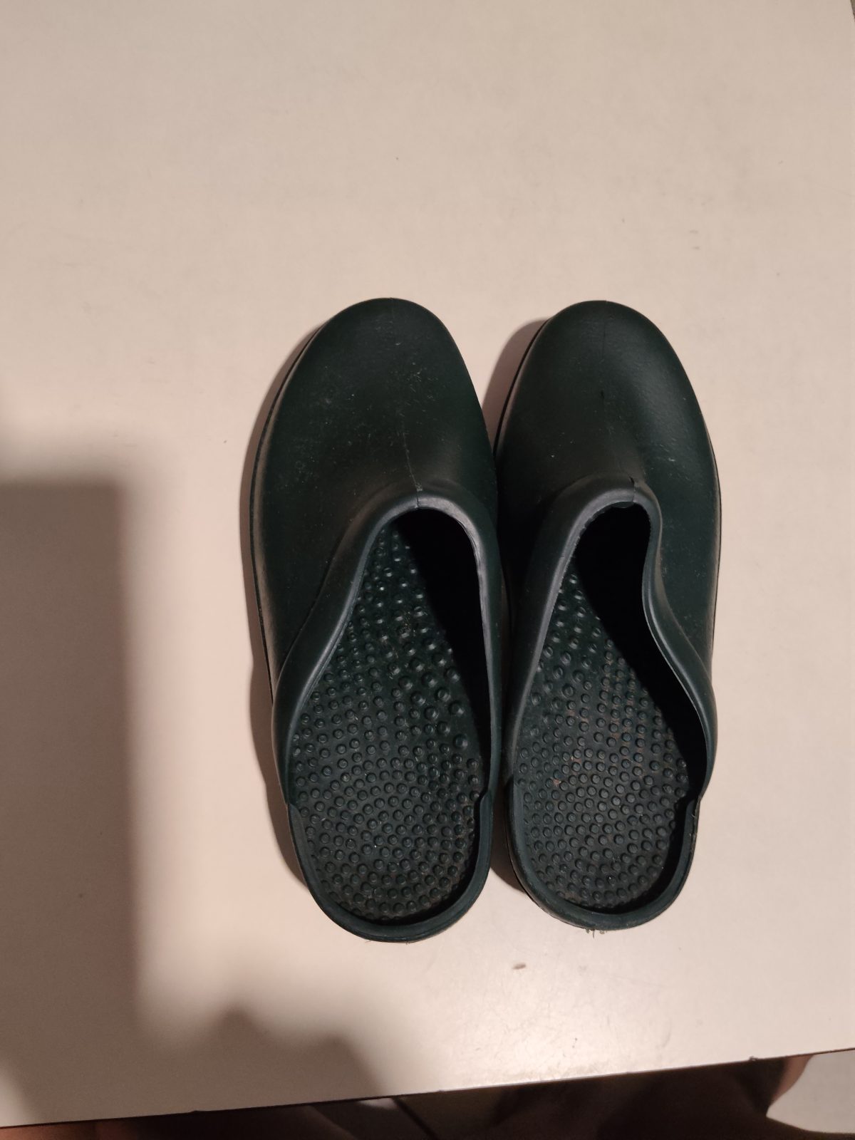 Sabots verts en caoutchouc, taille 35-36