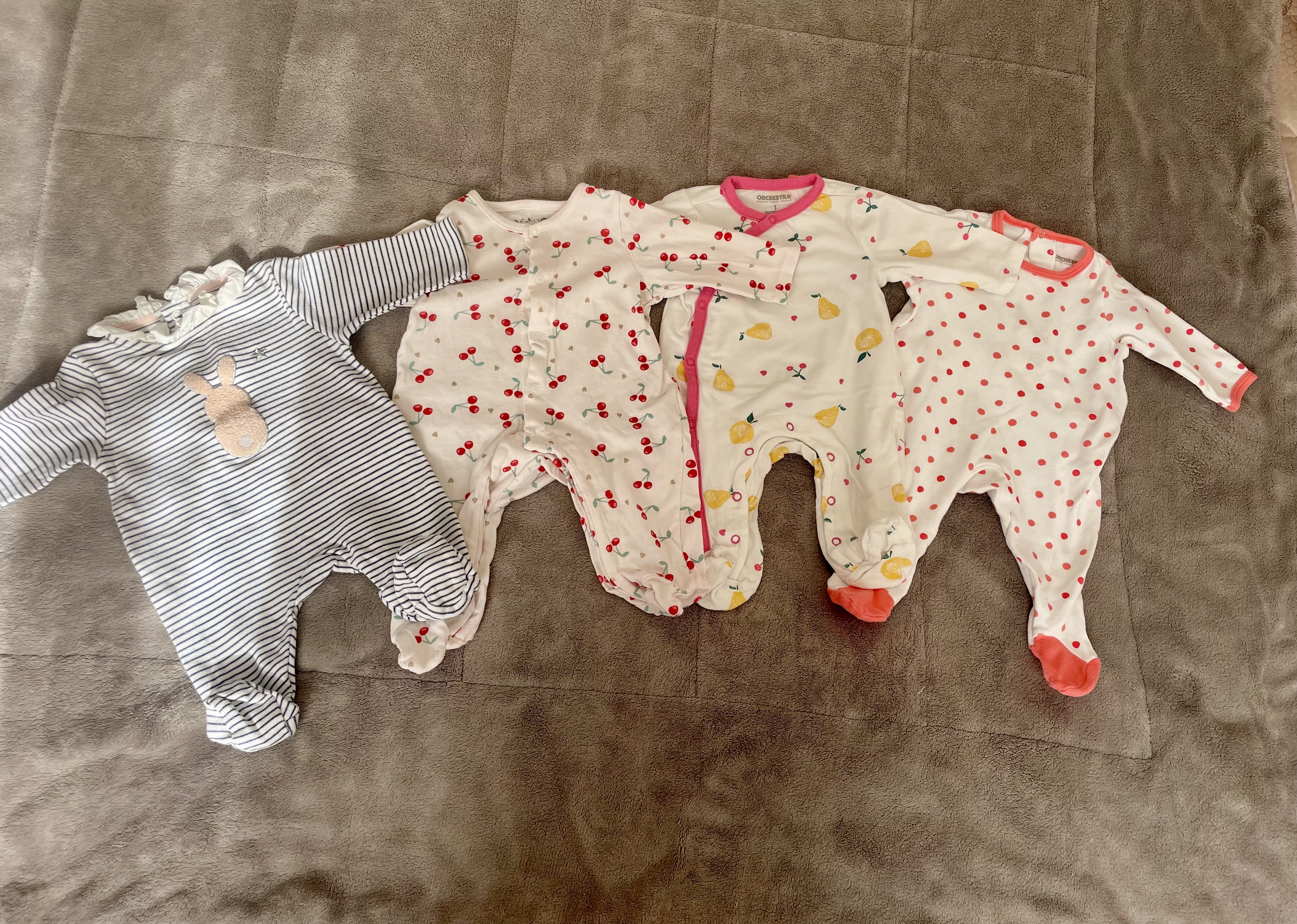 Lot de 8 pyjamas coton
