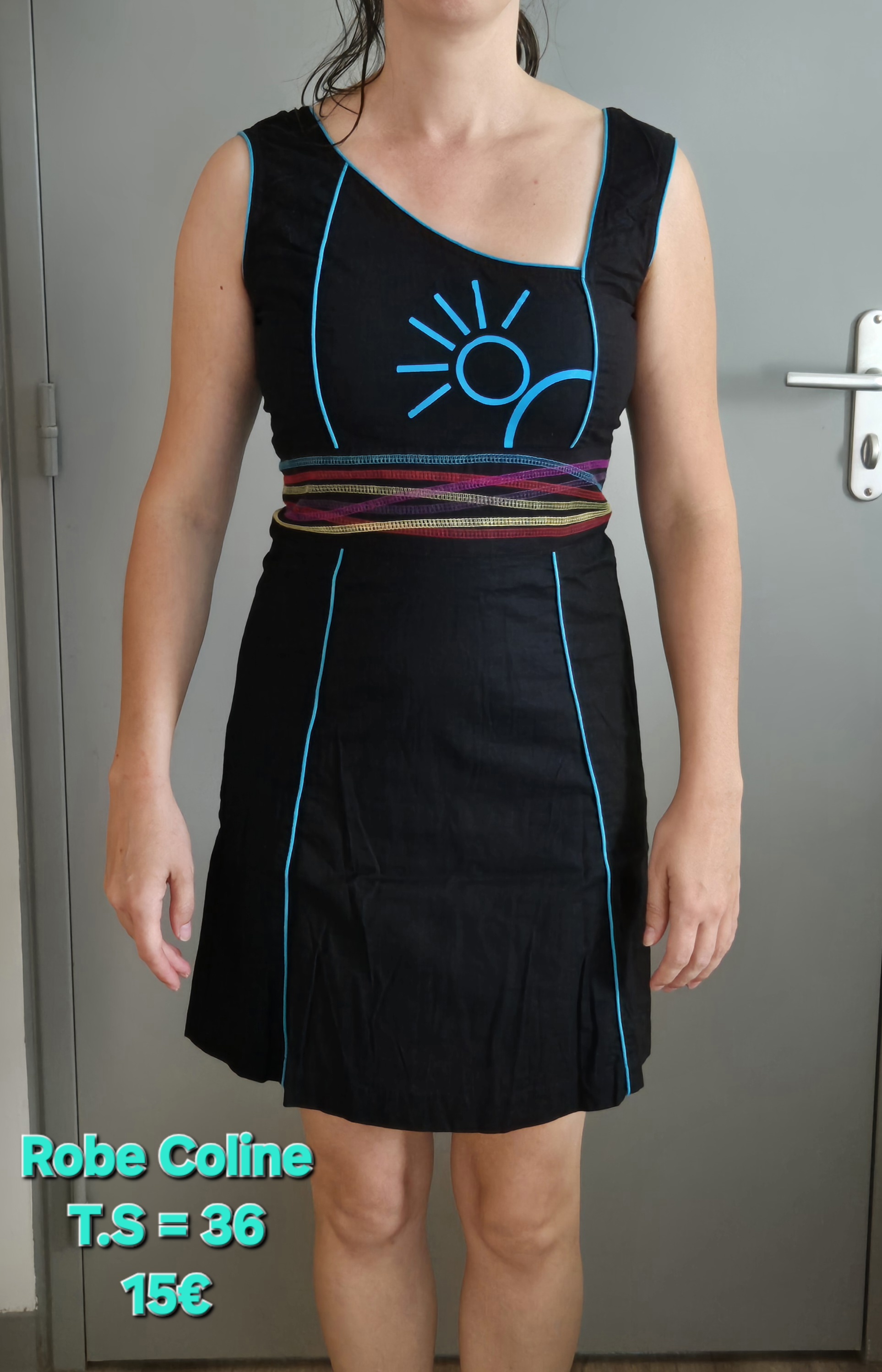 Robe courte noire Coline
