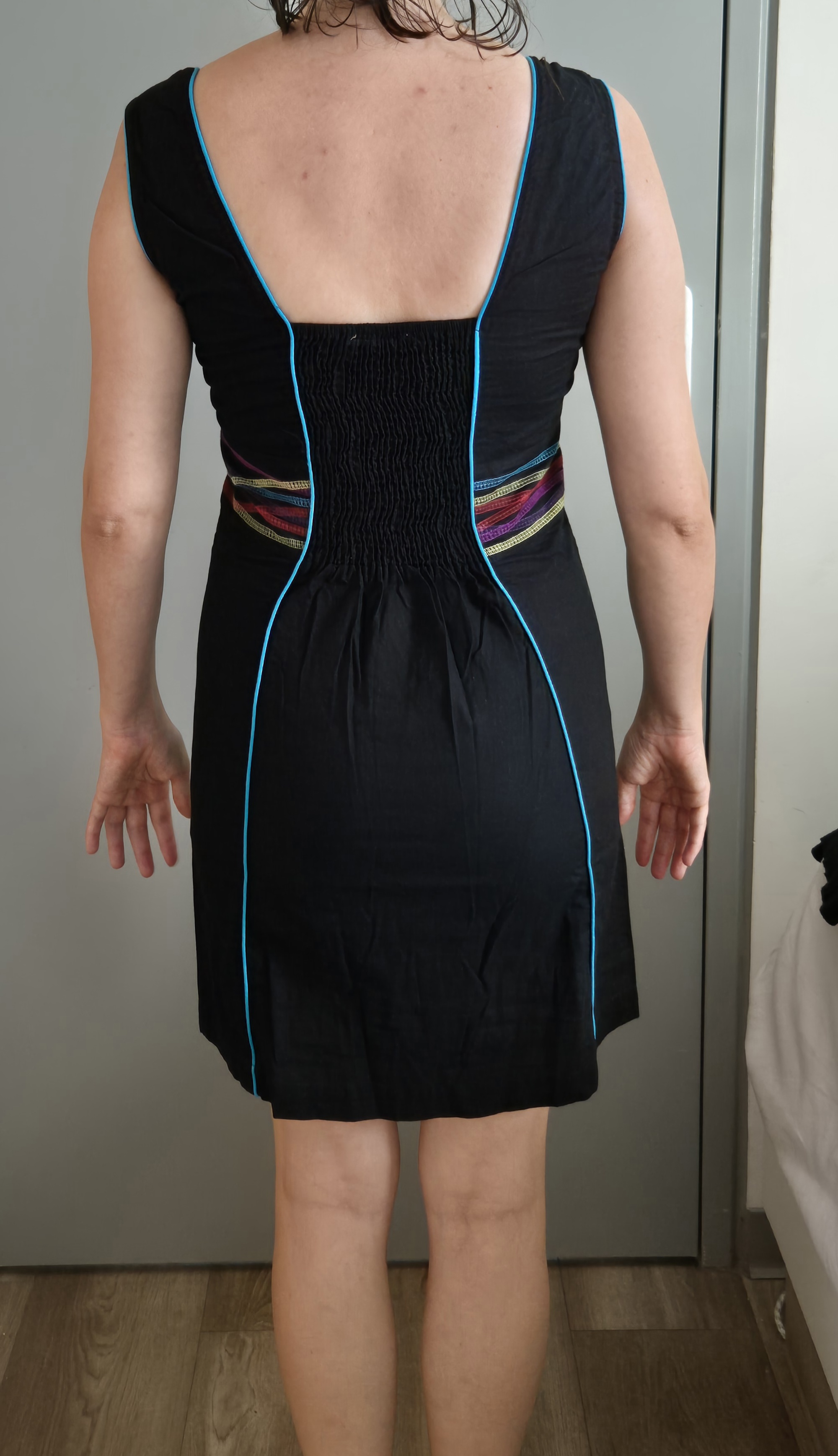 Robe courte noire Coline