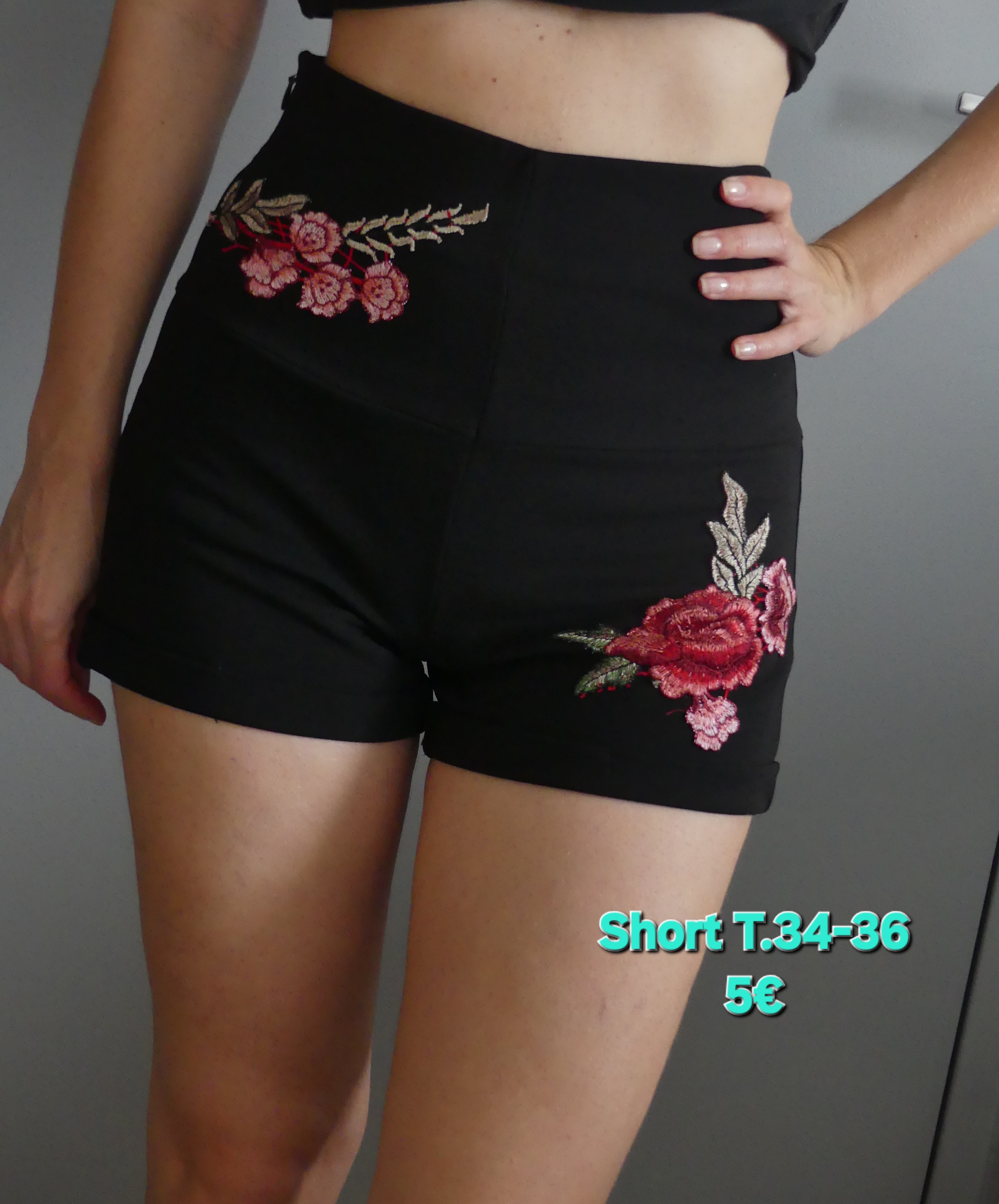 Short taille haute brodé
