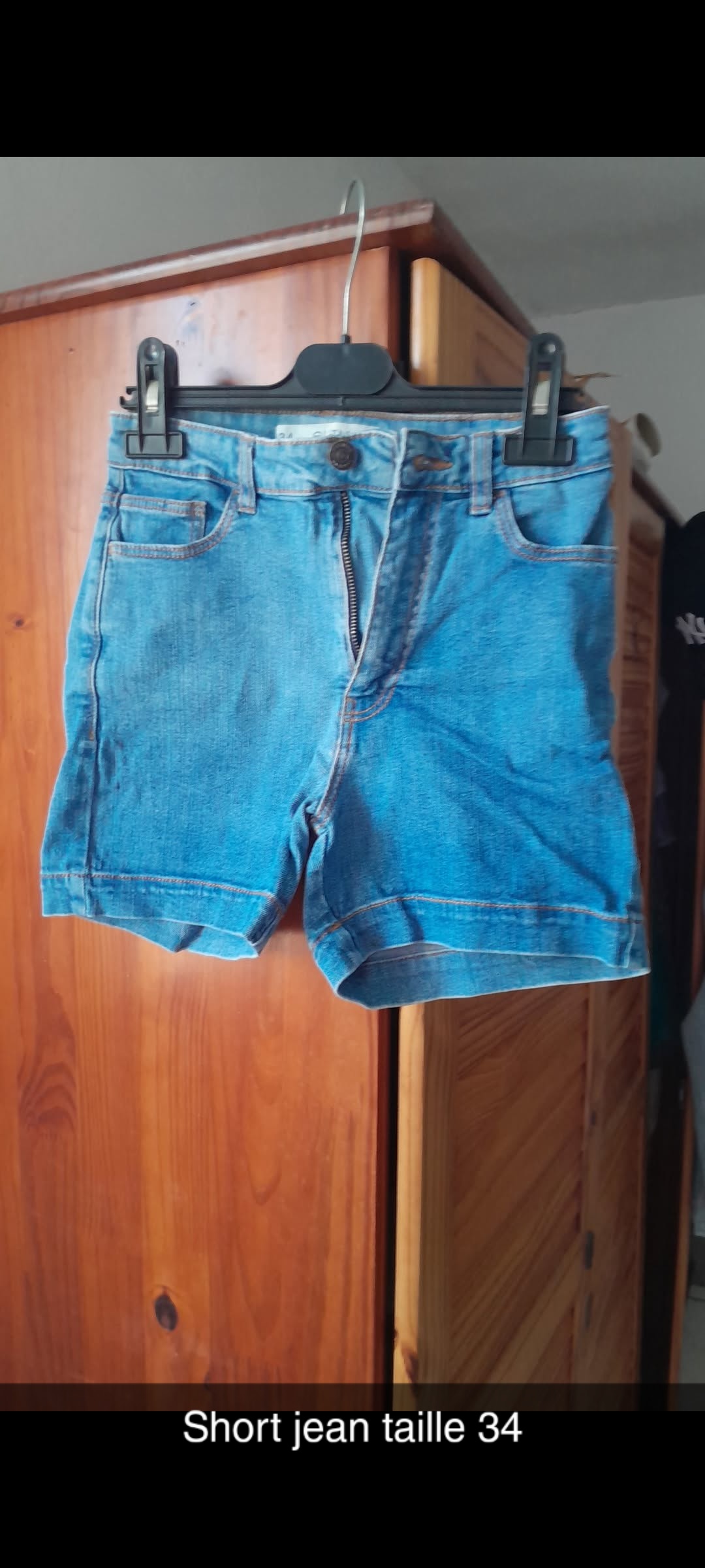 Short jeans