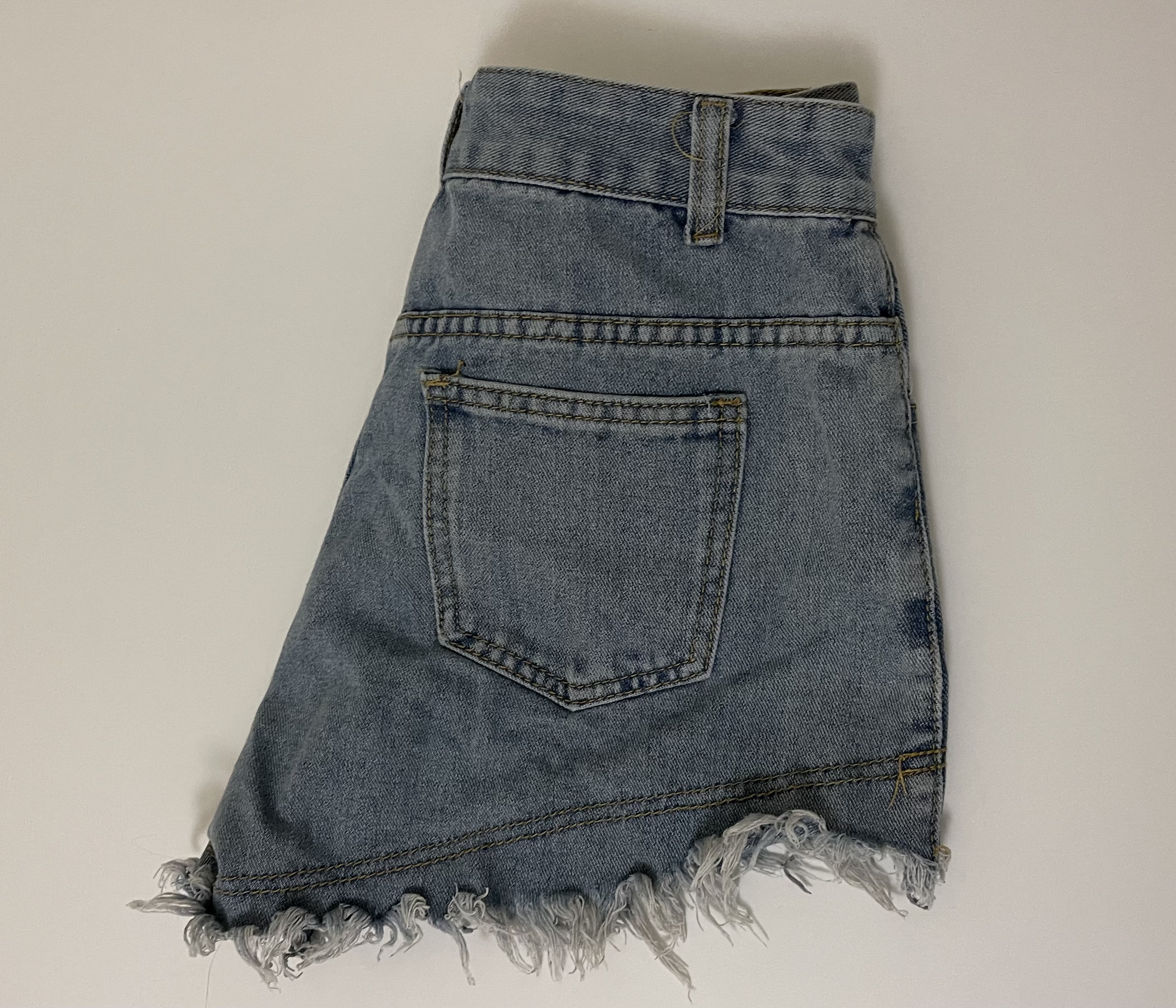 Short en jeans