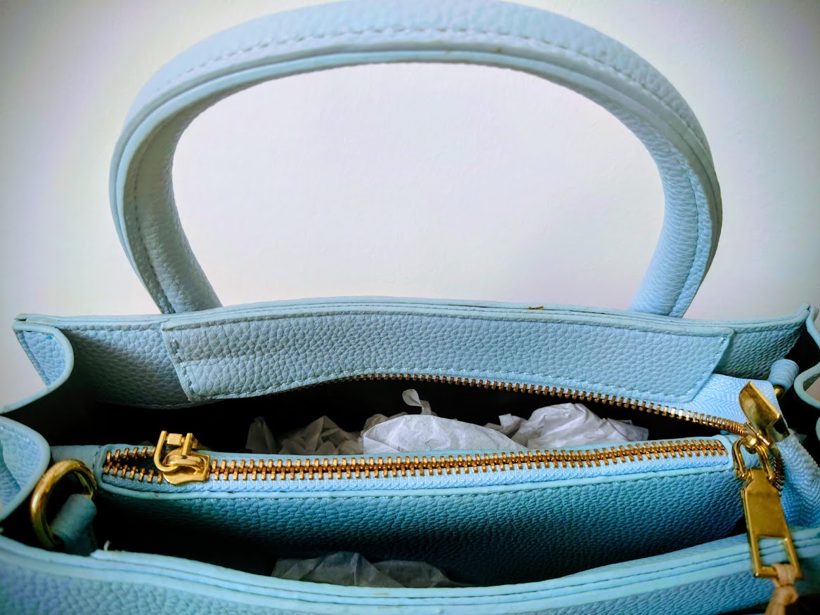 Sac à main , bleu ciel , NEUF