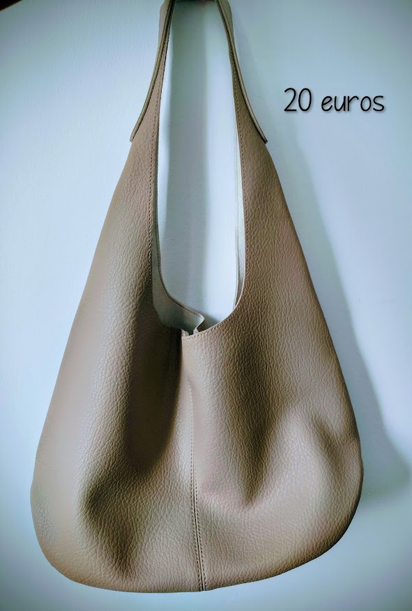 Sac à main ,simili cuir  beige
