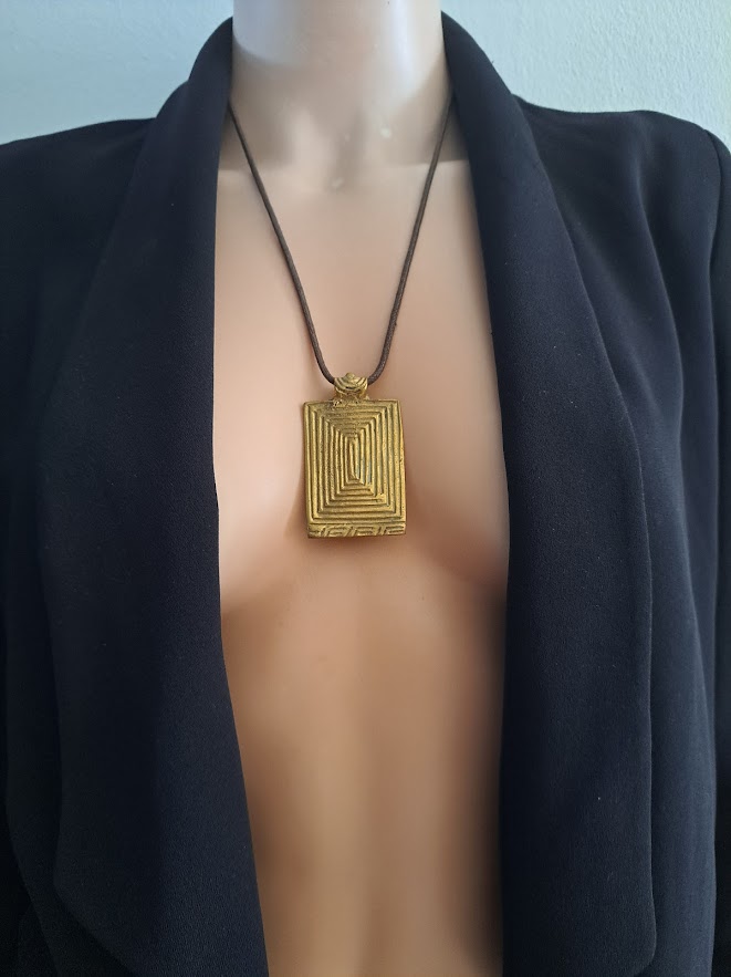 Divers colliers et pendentif ,style indien NEUF