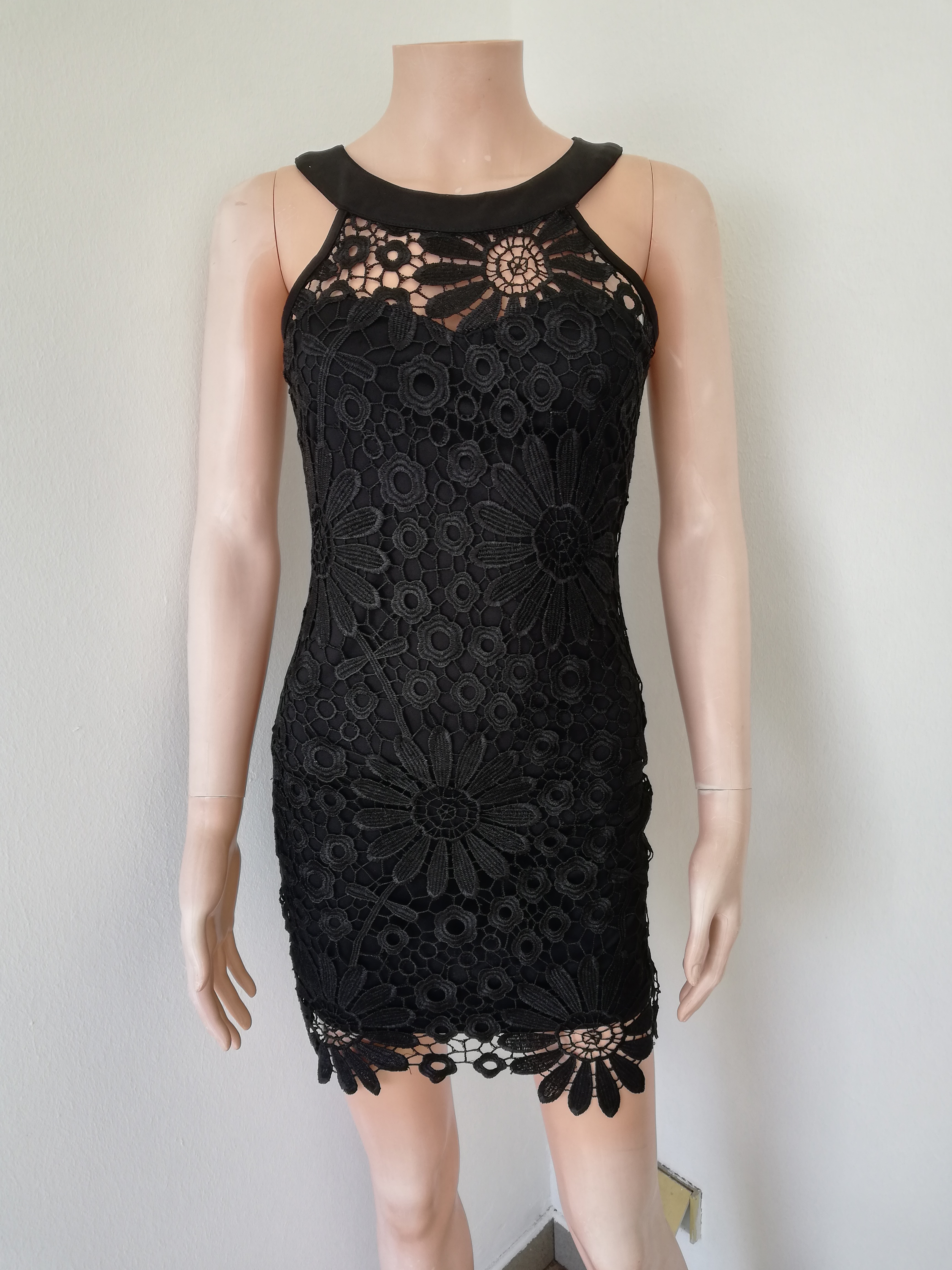 Robe femme dentelle noir taille 36