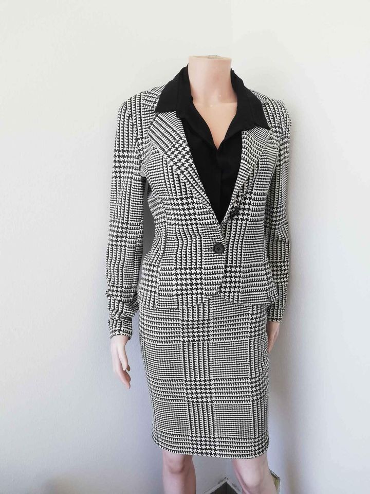 Ensemble tailleur jupe femme t36