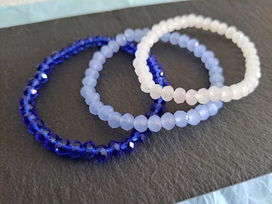 Bracelets cristaux, création fait main , divers colories
