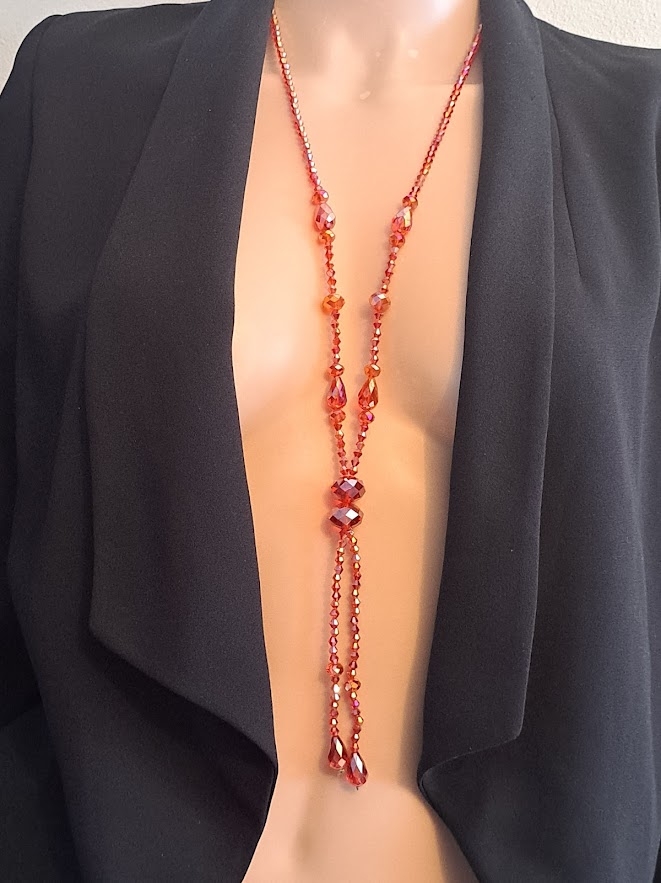 Sautoir perle de cristal rouge  NEUF