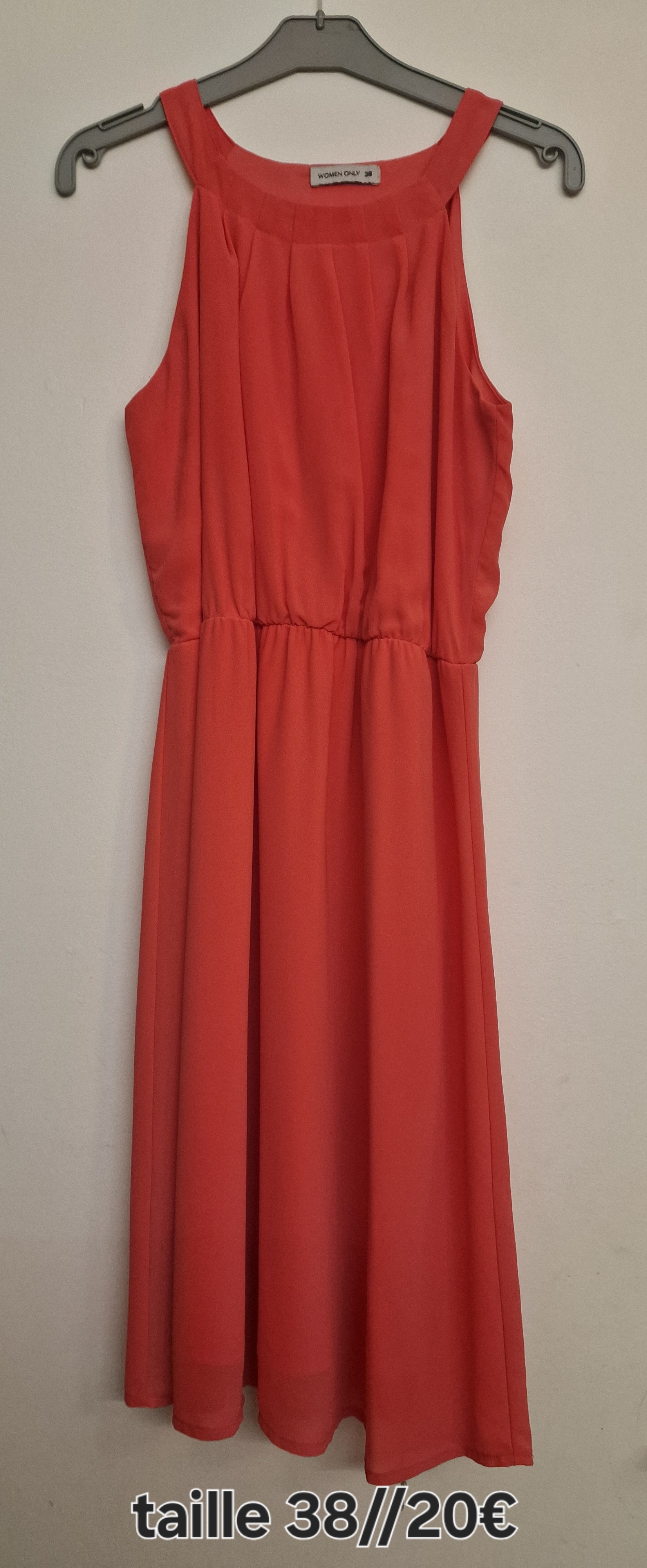 Vend robe taille 38