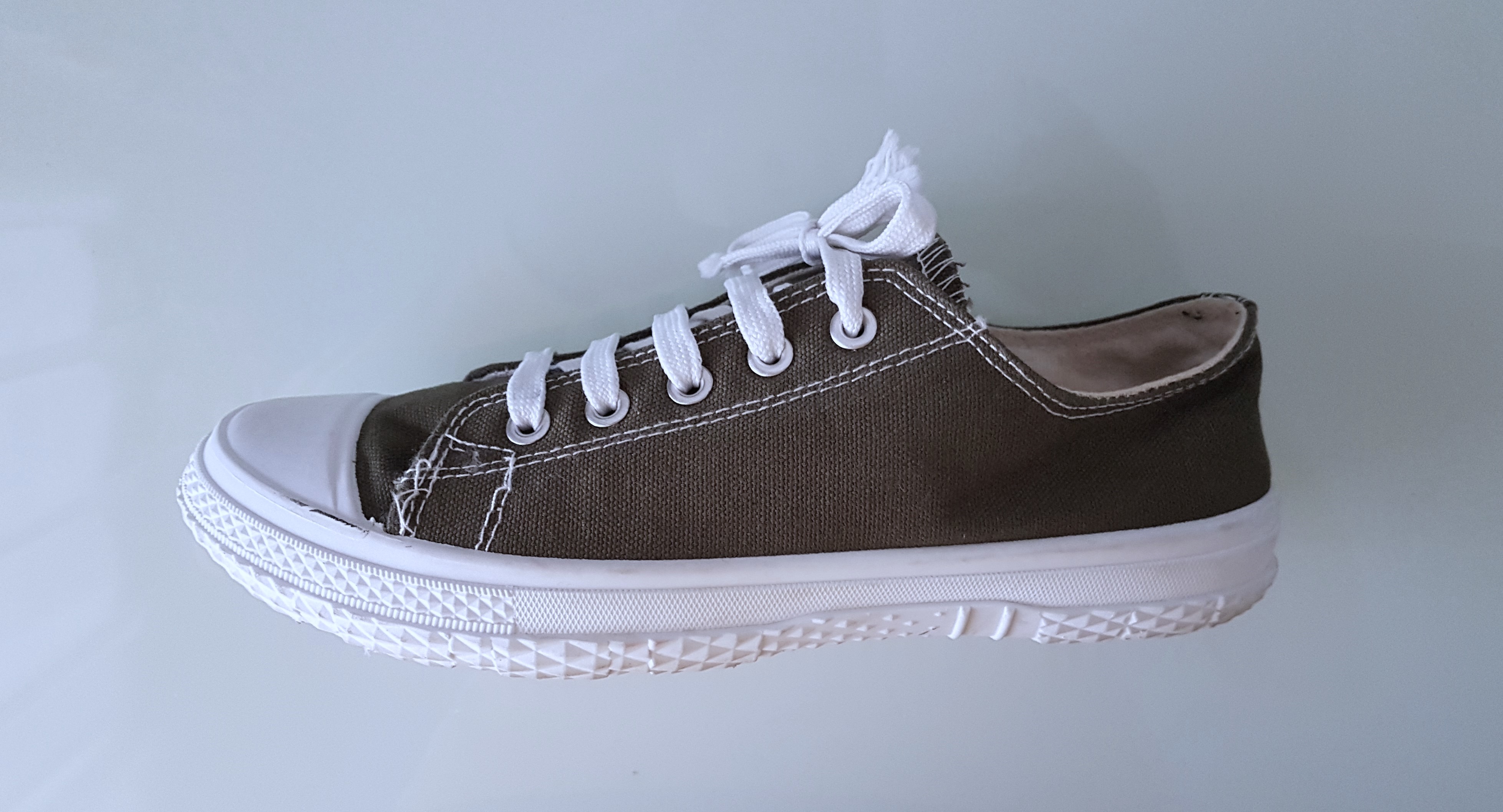 BASKETS TOILE ADULTE